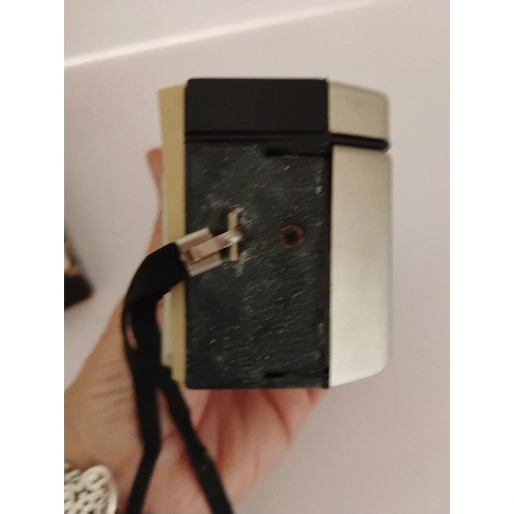 Vintage Kodak Instamatic 134 Color Outfit Automatic Electric Camera